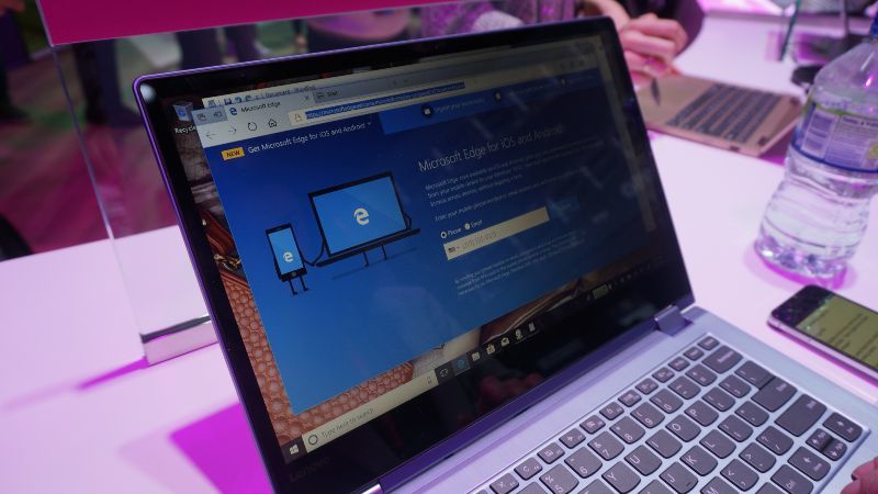 14-inch display of Lenovo Yoga 530