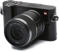 Yi M1 Mirrorless Camera Point and Shoot Camera