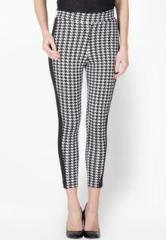 Peacot Black Printed Jegging women