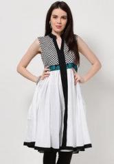 Shakumbhari Sleeve Less Printed White Kurta women