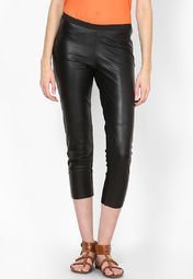 Aditi Wasan Black Solid Capri Women