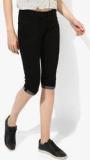 Deal Jeans Black Solid Capri women