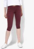 Deal Jeans Maroon Solid Capri women