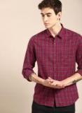 Ether Maroon & Navy Blue Regular Fit Checked Casual Shirt Men