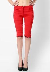 Glam & Luxe Red Solid Capri Women