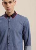 Invictus Blue Slim Fit Solid Chambray Casual Shirt Men