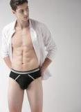 Mast & Harbour Black Solid Briefs Men