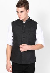 Monteil & Munero Solid Dark Grey Waistcoat men