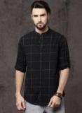 Roadster Time Travlr Men Black & Green Regular Fit Checked Casual Shirt