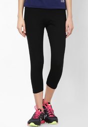 Softwear Black Solid Capri Women