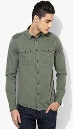 Superdry Green Solid Slim Fit Casual Shirt men