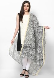 Svarikaa Black Printed Dupatta Women