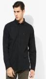 Tommy Hilfiger Black Solid Slim Fit Casual Shirt Men