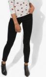 Vero Moda Black Skinny Fit Mid Rise Clean Look Stretchable Cropped Jeans Women