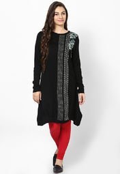 W Acrylic Black Solid Kurta Women