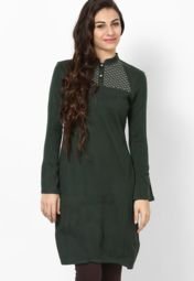 W Acrylic Green Solid Kurta Women