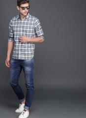 Wrogn Blue & Off White Regular Fit Checked Casual Shirt men