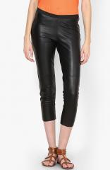 Aditi Wasan Black Solid Capris women