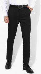 Arrow Black Solid Slim Fit Formal Trouser men