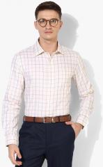 Arrow Cream Checked Slim Fit Formal Shirt men