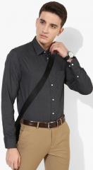 Arrow New York Charcoal Solid Slim Fit Formal Shirt men