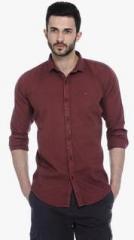 Basics Maroon Solid Slim Fit Casual Shirt men