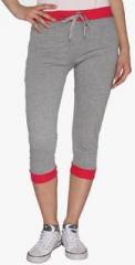 Berge Light Grey Solid Capri women