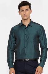 Blackberrys Blue Solid Slim Fit Formal Shirt men