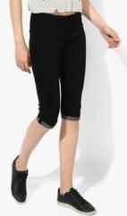 Deal Jeans Black Solid Capri women