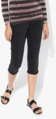 Dorothy Perkins Black Cropped Capri women