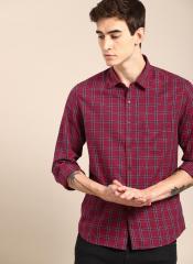 Ether Maroon & Navy Blue Regular Fit Checked Casual Shirt men