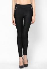 Harpa Black Solid Jeggings women