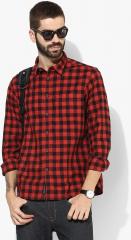 Indian Terrain Red Checked Regular Fit Casual Shirt men