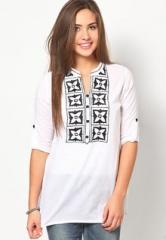 Kira 3/4th Sleeve Embroidered White Tunic women