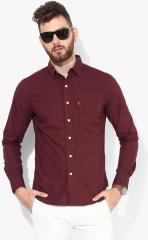 Levis Maroon Solid Slim Fit Casual Shirt men