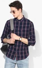 Levis Men Navy Blue & Red Slim Fit Checked Denim Casual Shirt men