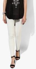 Madame Off White Solid Leggings women