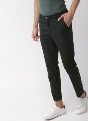 Mast & Harbour Black Solid Slim Fit Chinos men