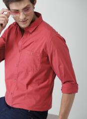 Mast & Harbour Coral Red Slim Fit Solid Casual Shirt men