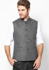 Monteil & Munero Solid Grey Waistcoat men