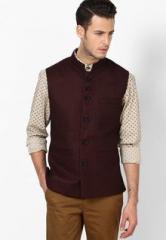 Monteil & Munero Solid Maroon Waistcoat men