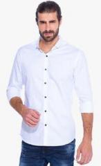 Mufti White Solid Slim Fit Casual Shirt men