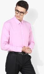 Oxemberg Pink Solid Slim Fit Formal Shirt men