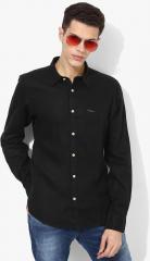 Pepe Jeans Black Solid Slim Fit Casual Shirt men