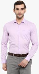 Red Tape Lavender Regular Fit Solid Formal Shirt men