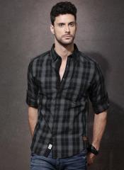 Roadster Black Checked Casual Shirts men