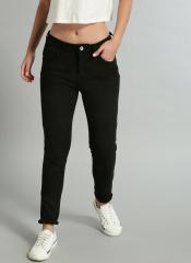 Roadster Black Slim Fit Solid Chinos women