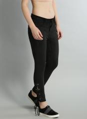 Roadster Black Slim Fit Solid Regular Trouser women