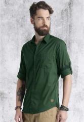 Roadster Green Solid Regular Fit Casual Shirt men