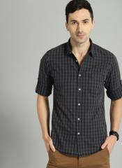 Roadster Grey & Navy Blue Checked Casual Shirt men